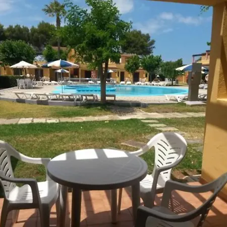 Ses Anneres Hotel 4*