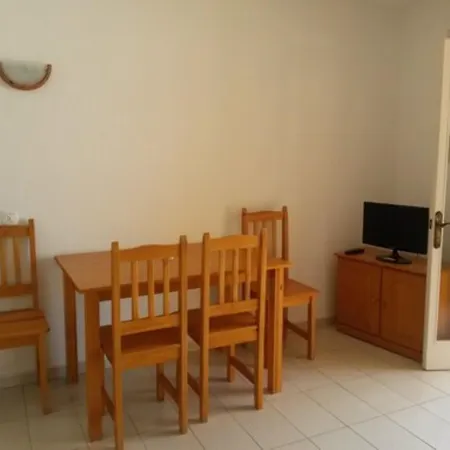 Ses Anneres Hotel 4*