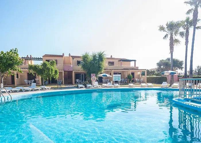 Ses Anneres 4* קאלה אן בלאנס